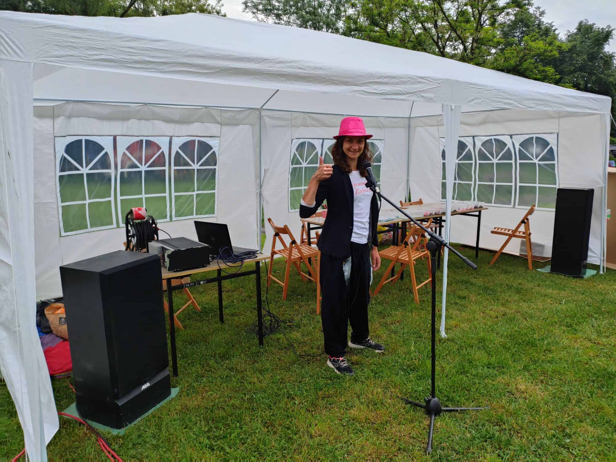 konferansjer na evencie dla dzieci