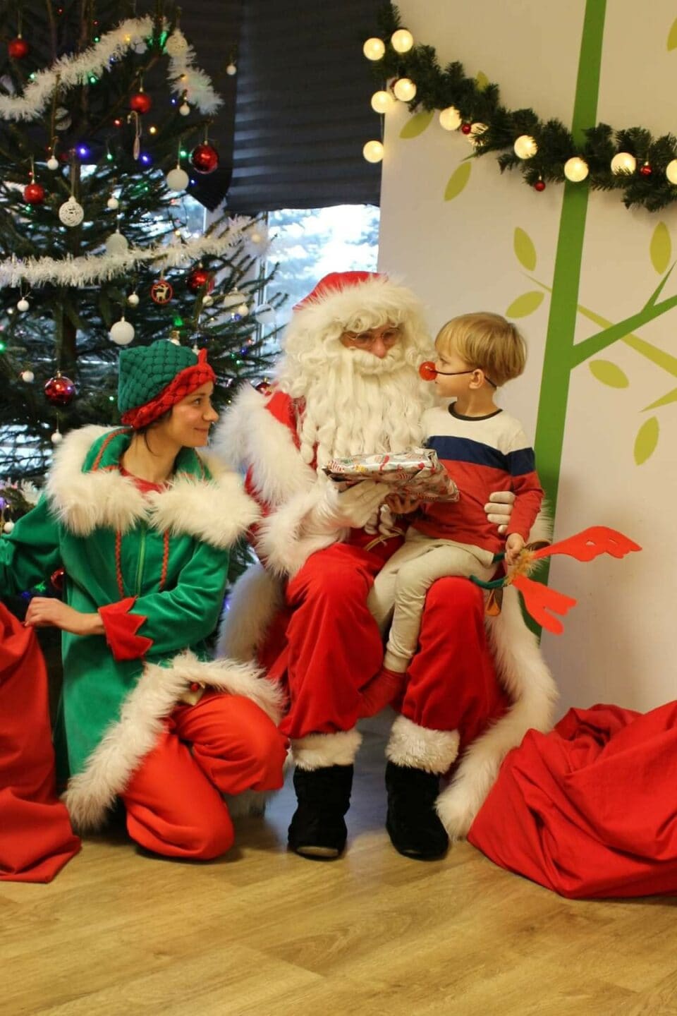 Wizyta Mikołaja i Elfa w przedszkolu