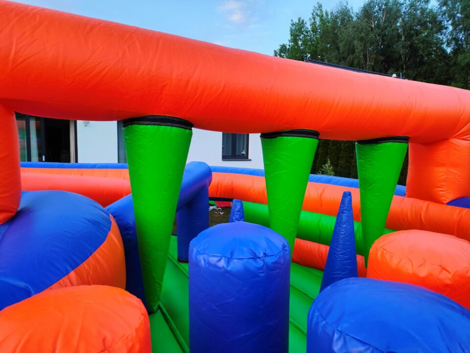 Tor mini ninja z przeszkodami