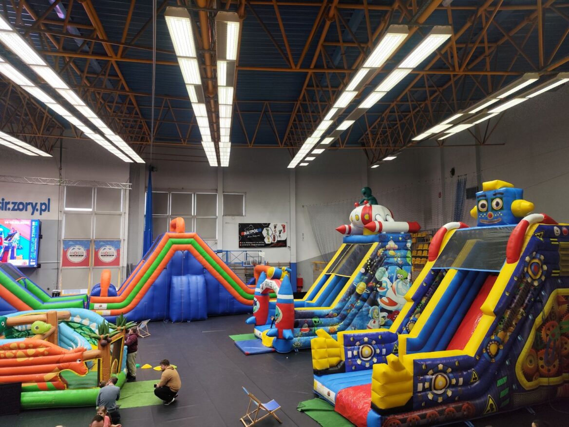 Dmuchańce na festiwalu dmuchańców